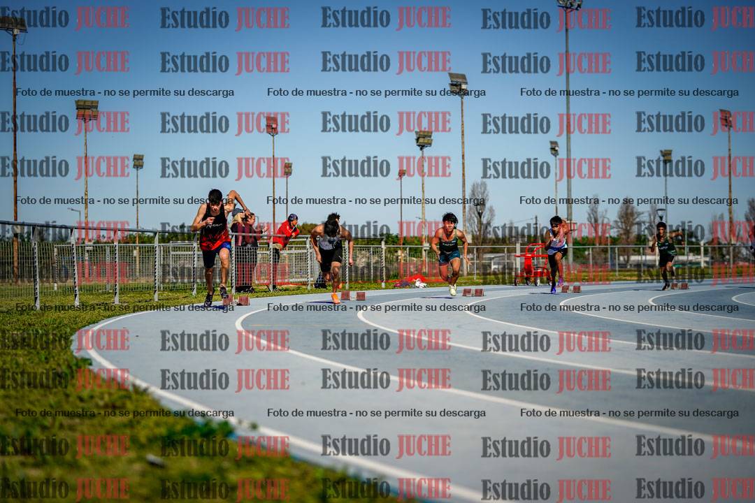 Fotos de los 200 m llanos de varones