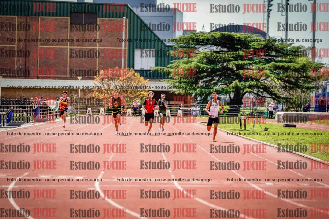 Fotos de los 400 m llanos de varones
