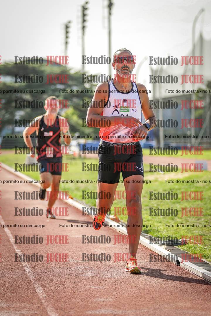 Fotos de los 800 m llanos de varones