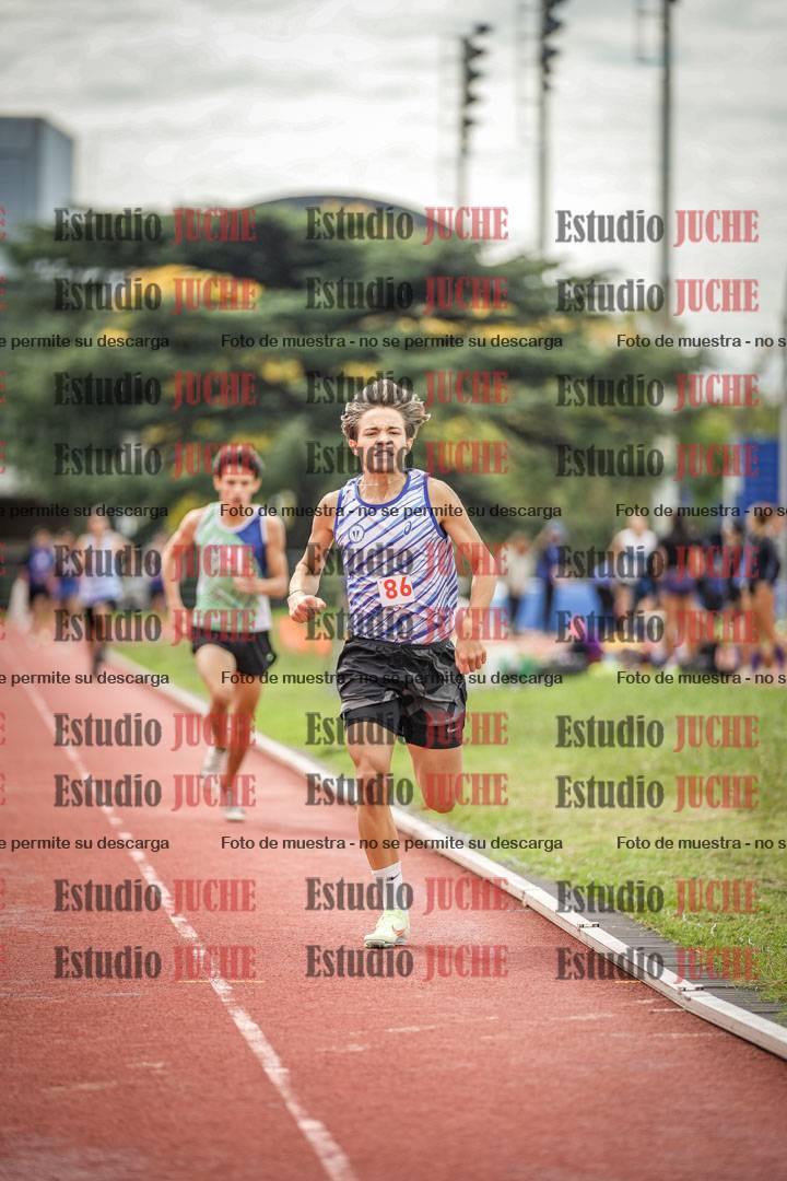 Fotos de los 600 m llanos de varones