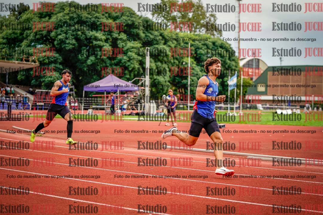 Fotos de los 400 m con vallas de varones