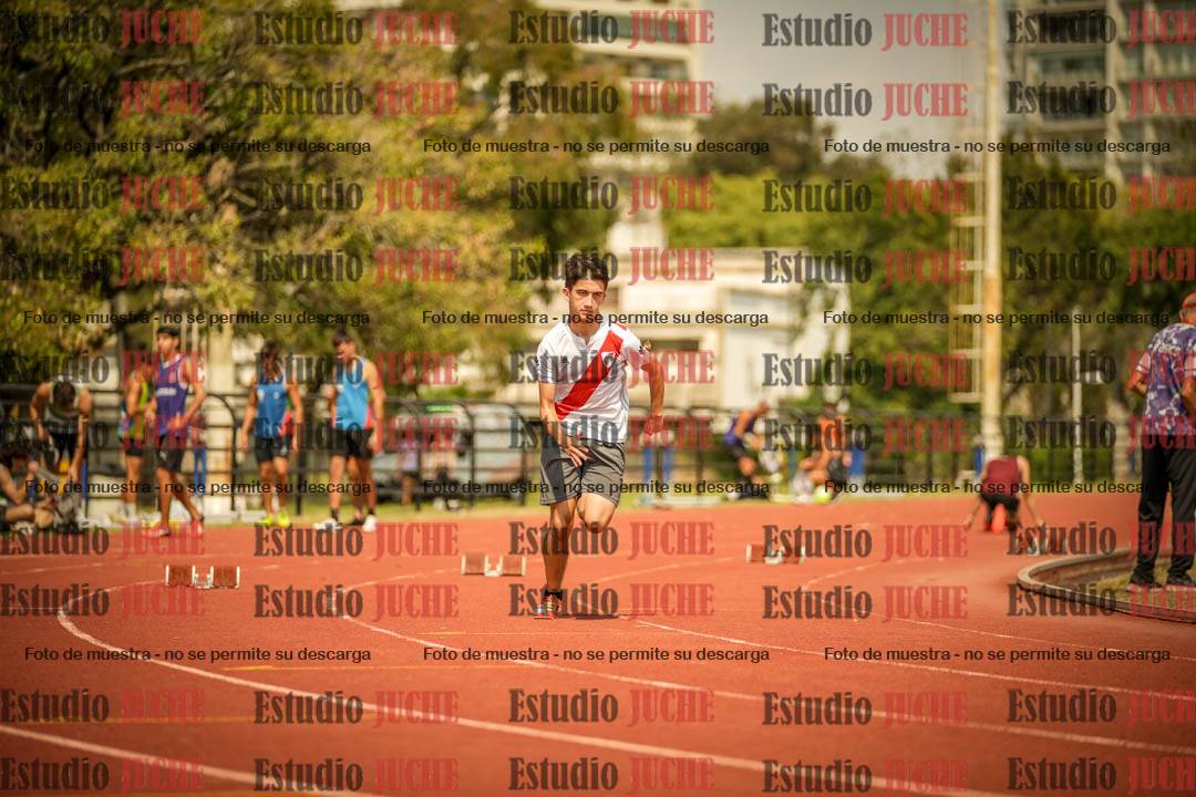 Fotos de los 200 m llanos de varones