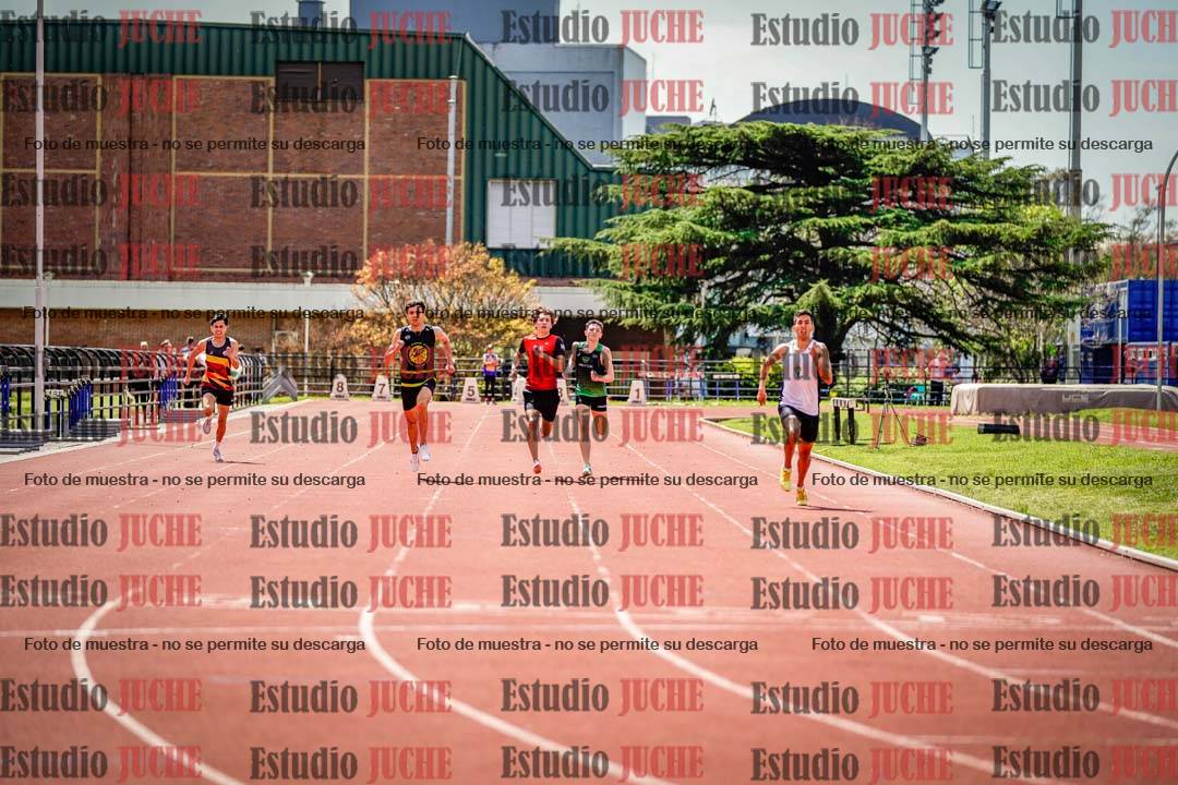 Fotos de los 400 m llanos de varones