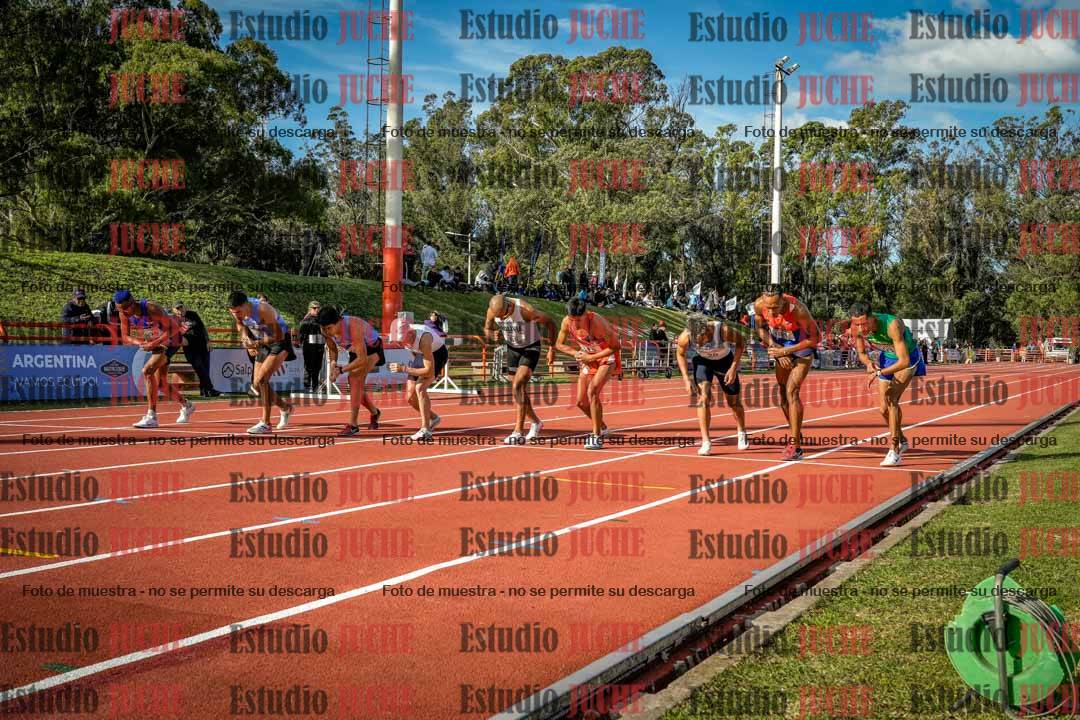 Fotos de los 3000 m con obstáculos de varones