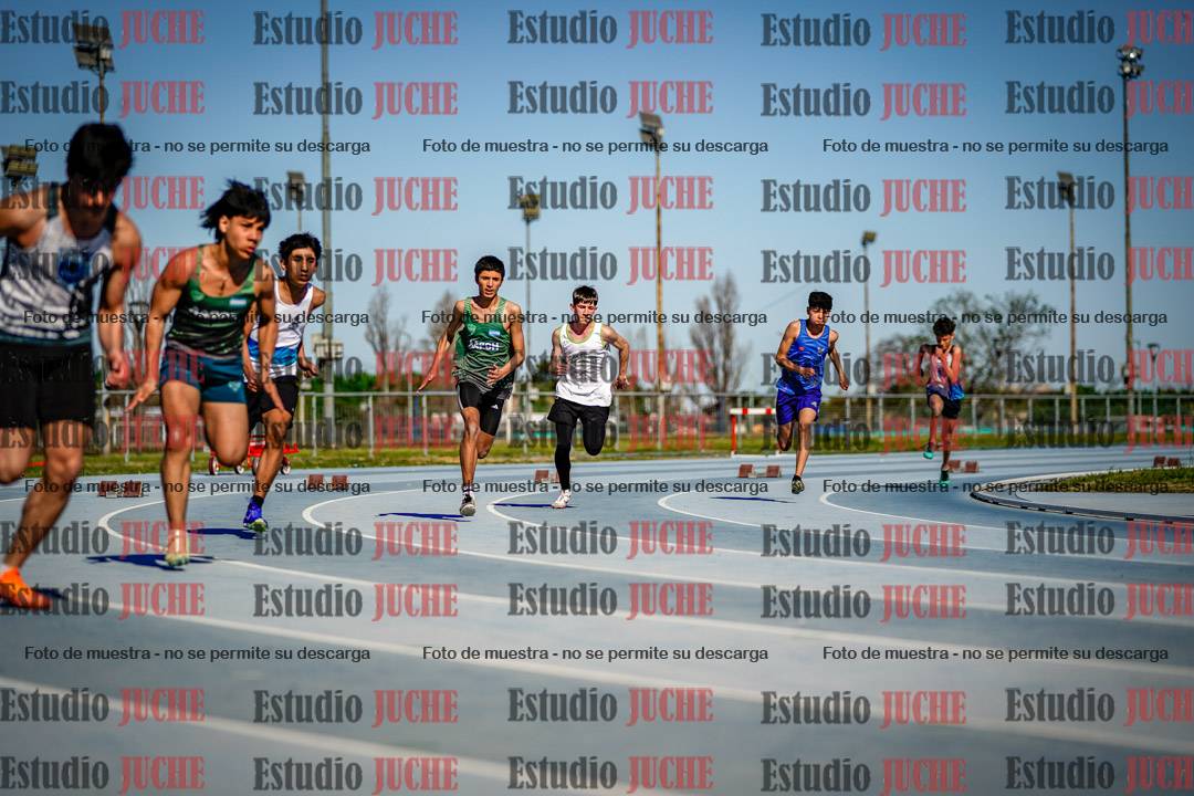 Fotos de los 200 m llanos de varones