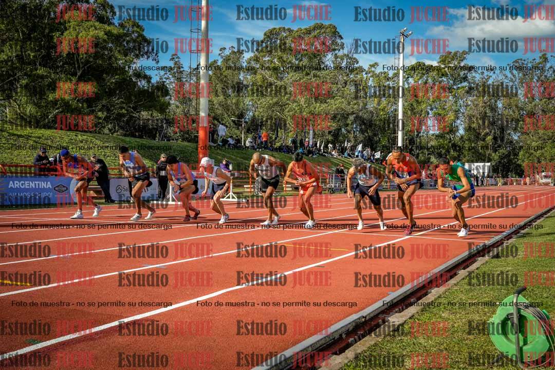 Fotos de los 3000 m con obstáculos de varones