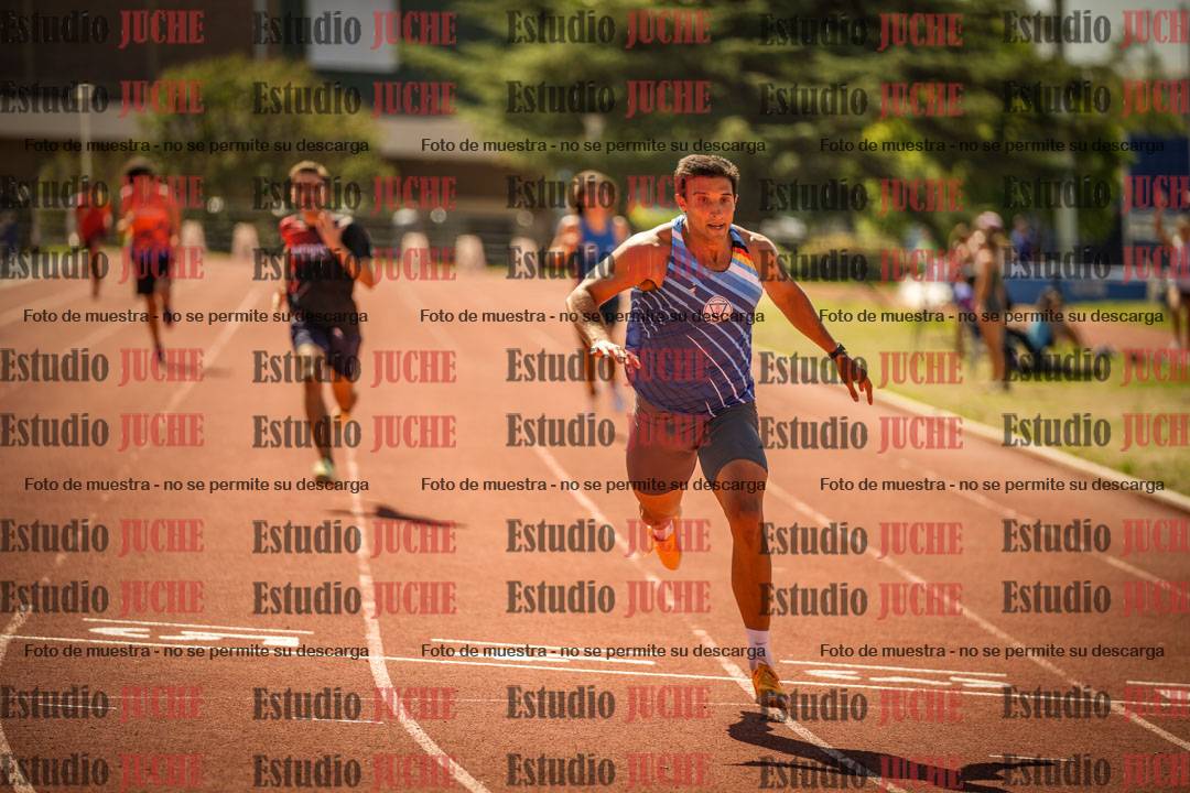 Fotos de los 400 m llanos de varones