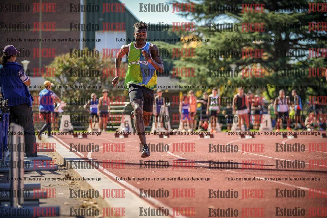 Fotos de los 100 m llanos de varones