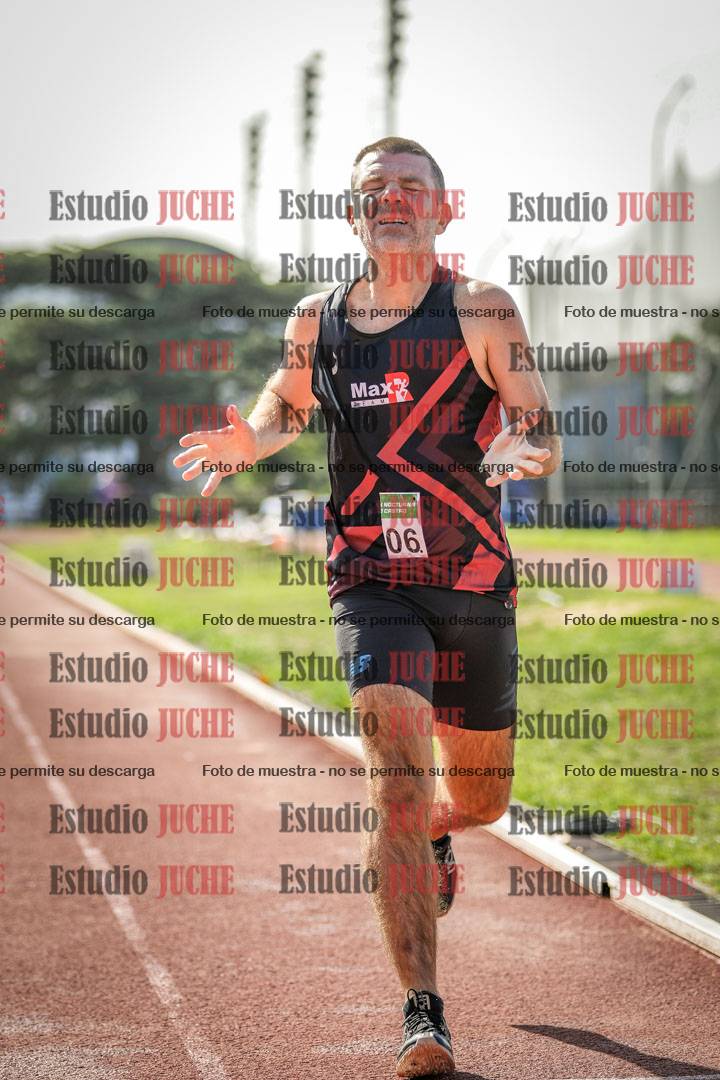 Fotos de los 800 m llanos de varones