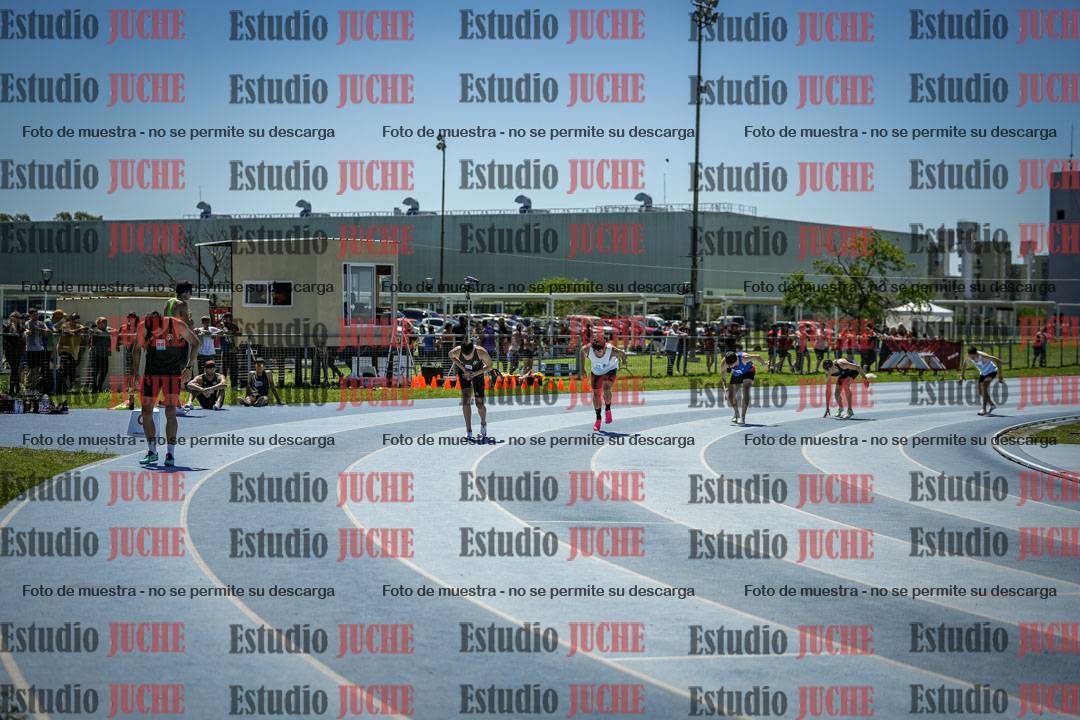 Fotos de los 800 m llanos de varones