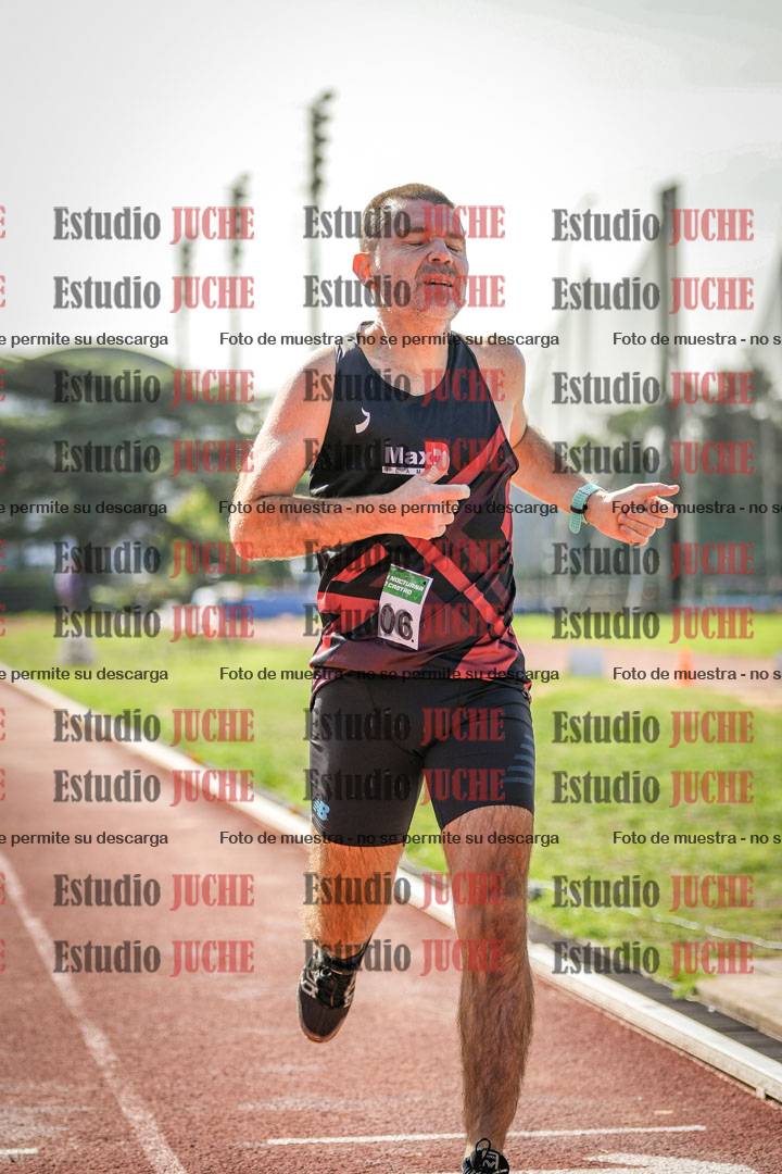 Fotos de los 800 m llanos de varones