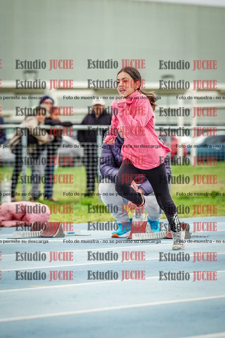 Fotos de los 50 m llanos de mujeres - U12