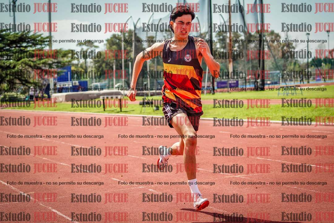 Fotos de los 400 m llanos de varones