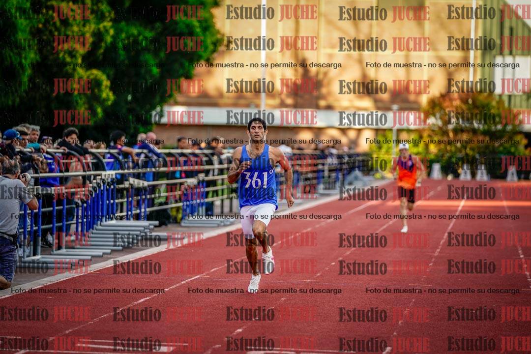 Fotos de los 400 m llanos de varones