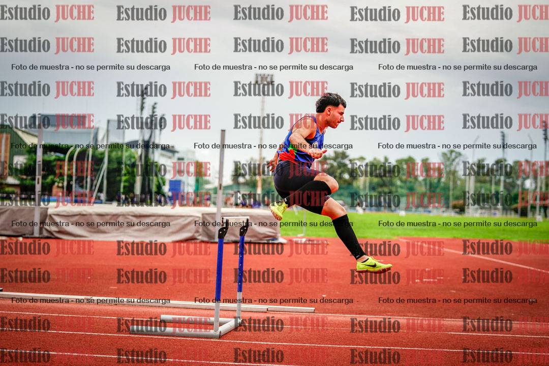 Fotos de los 400 m con vallas de varones