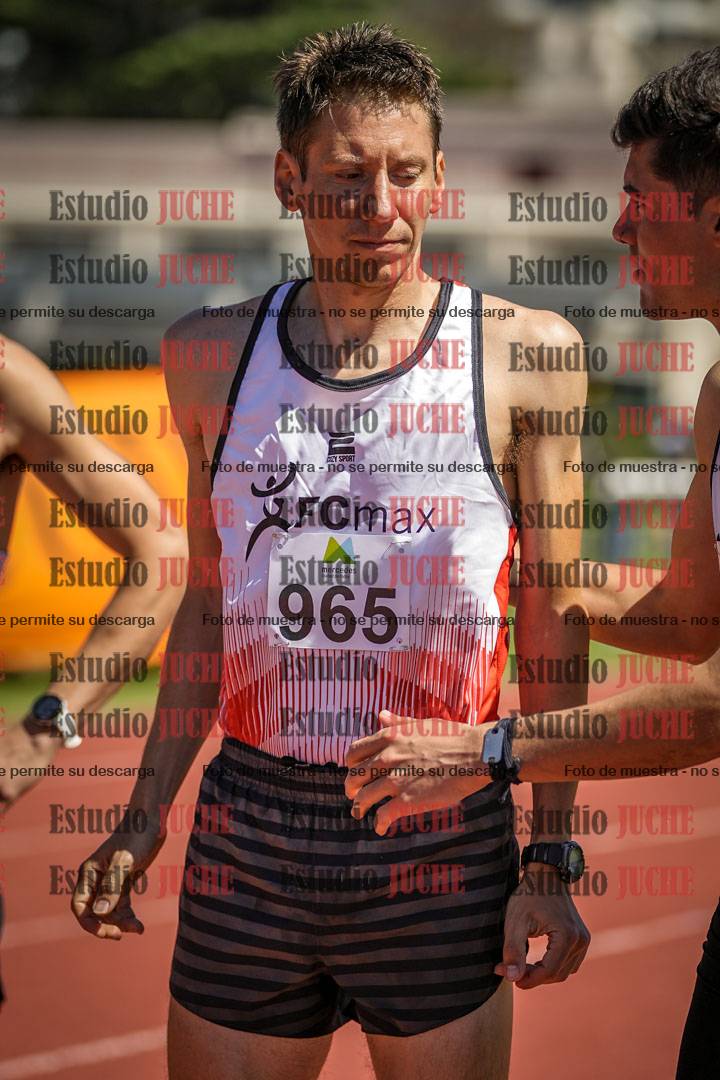 Fotos de los 3000 m con obstáculos de varones
