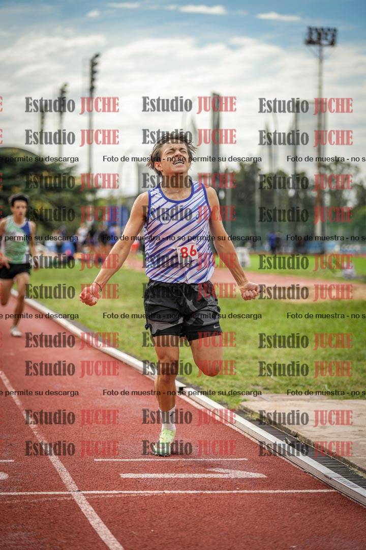 Fotos de los 600 m llanos de varones