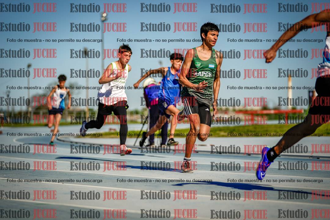 Fotos de los 200 m llanos de varones
