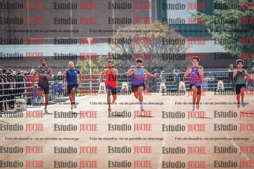 Fotos de los 200 m llanos de varones