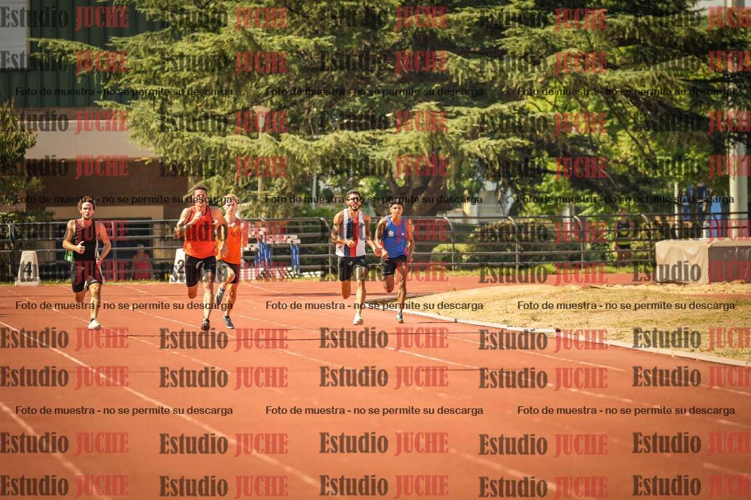 Fotos de los 200 m llanos de varones