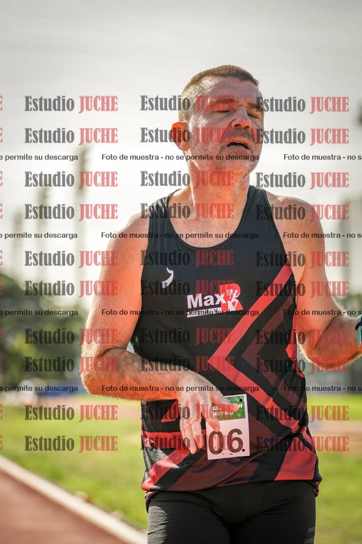 Fotos de los 800 m llanos de varones