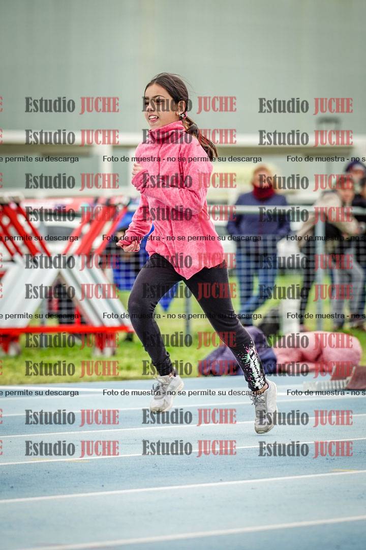Fotos de los 50 m llanos de mujeres - U12