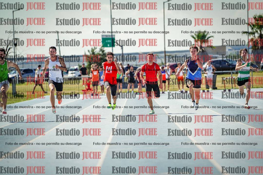 Fotos de los 100 m llanos de varones
