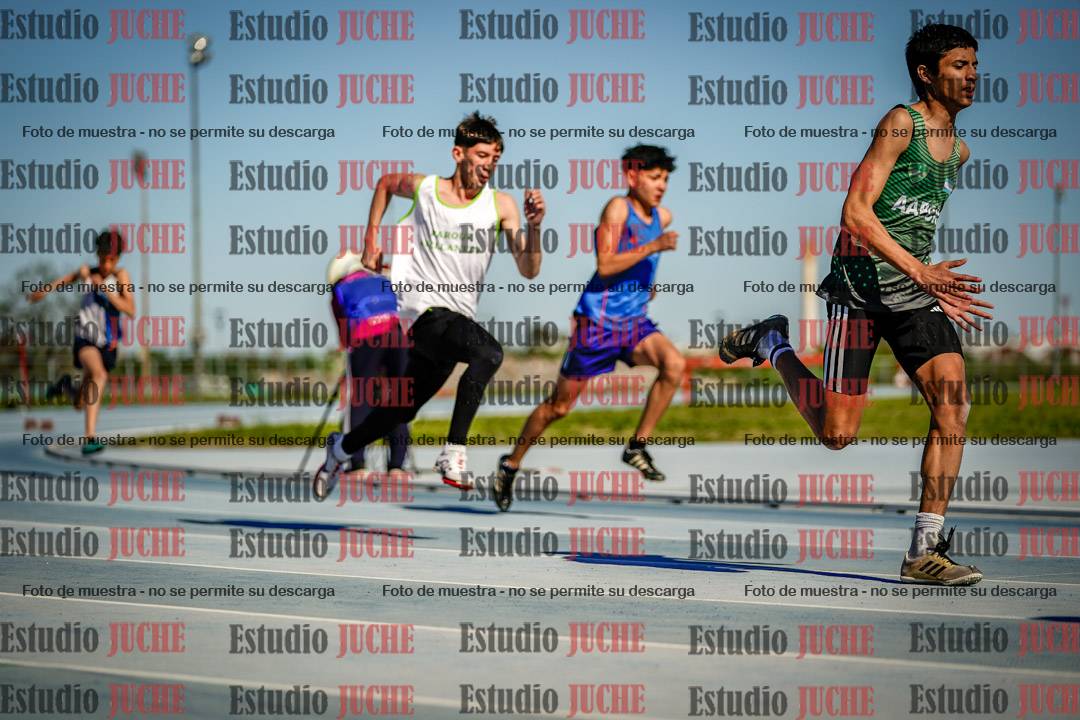 Fotos de los 200 m llanos de varones