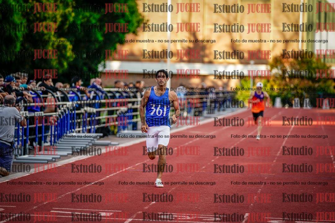 Fotos de los 400 m llanos de varones