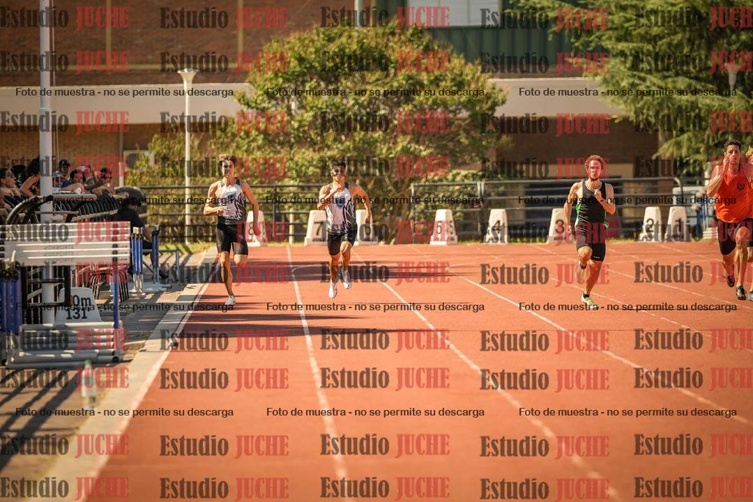Fotos de los 200 m llanos de varones
