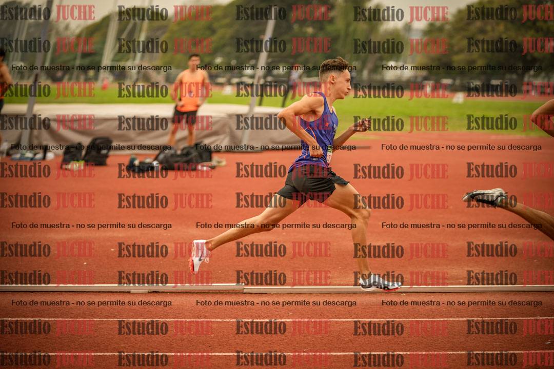 Fotos de los 800 m llanos de varones