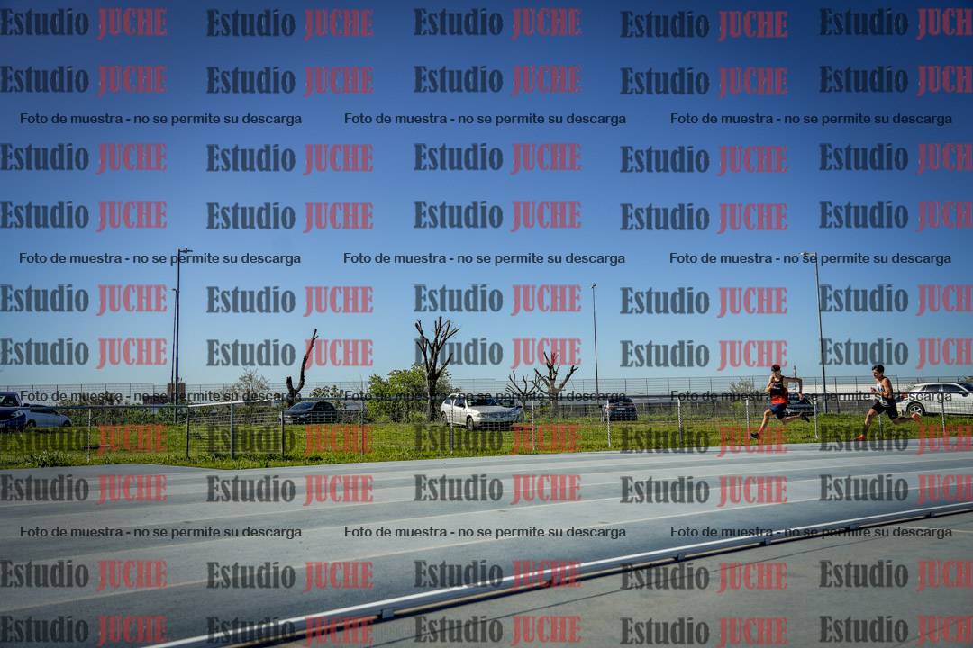 Fotos de los 200 m llanos de varones