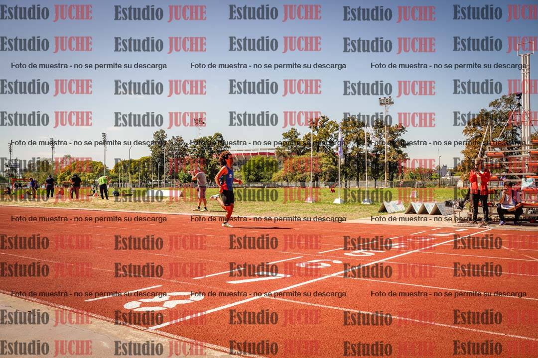 Fotos de los 400 m llanos de varones