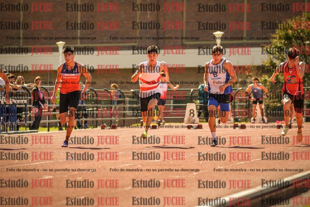 Fotos de los 100 m llanos de varones