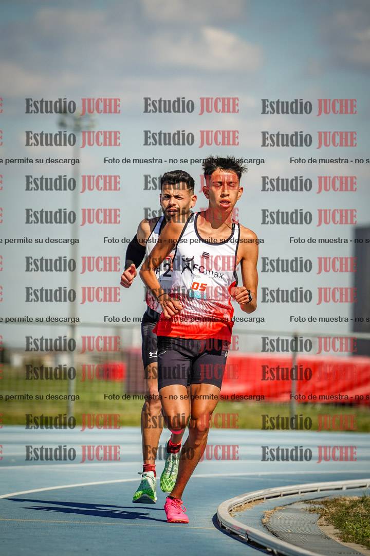 Fotos de los 5000 m llanos de mujeres y varones