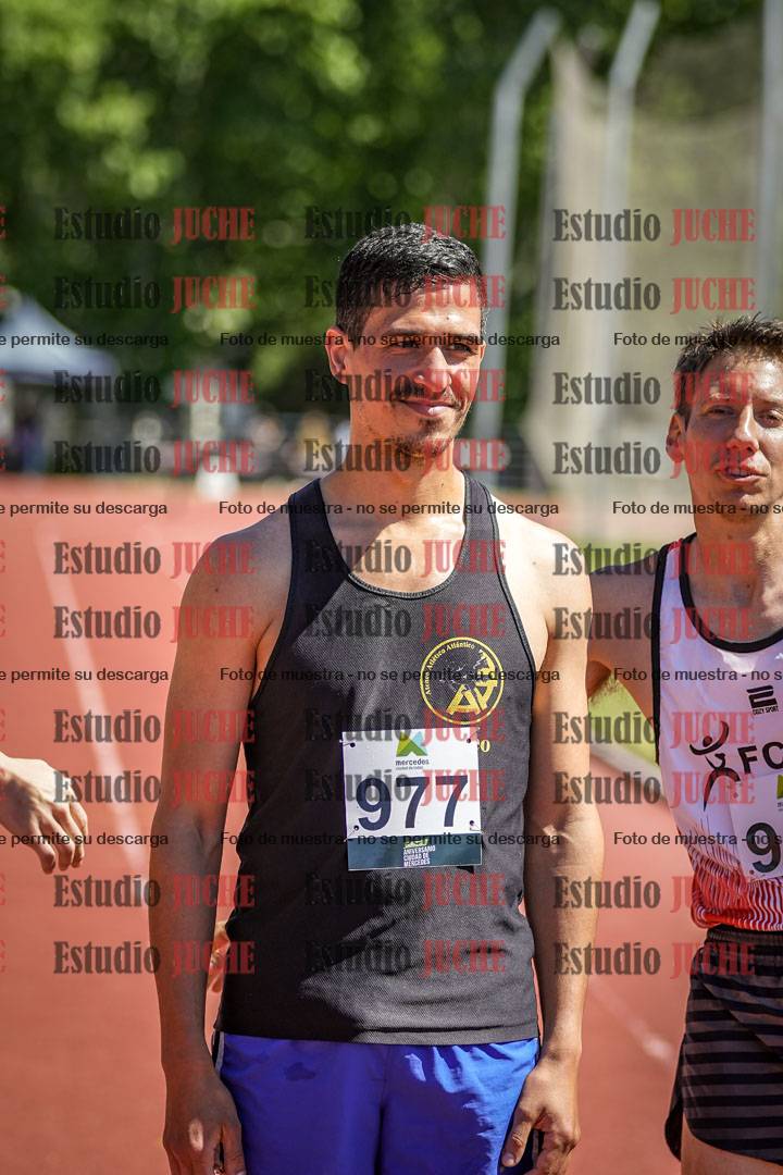Fotos de los 3000 m con obstáculos de varones