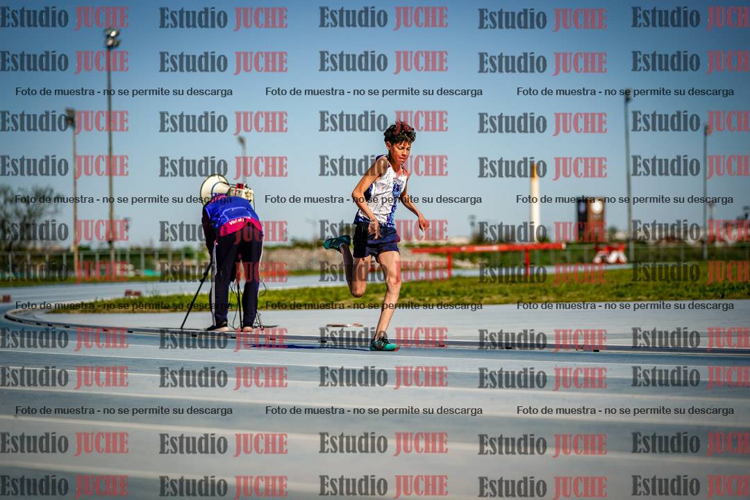 Fotos de los 200 m llanos de varones
