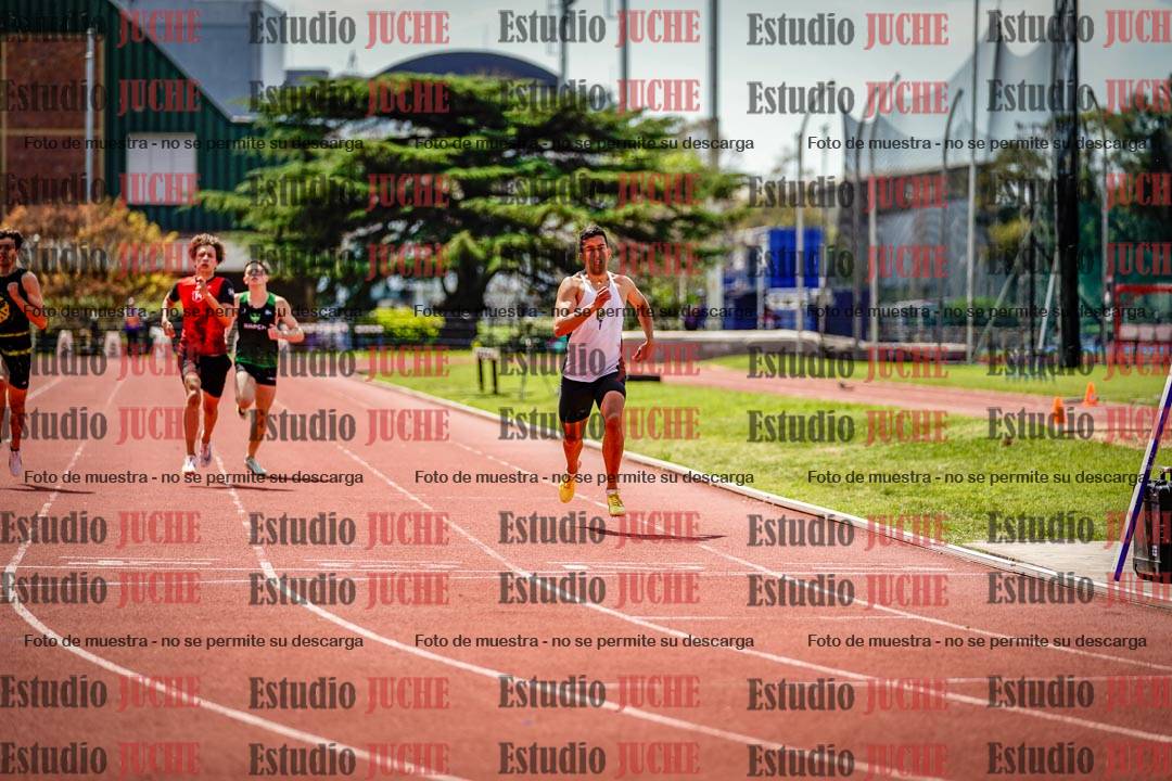 Fotos de los 400 m llanos de varones