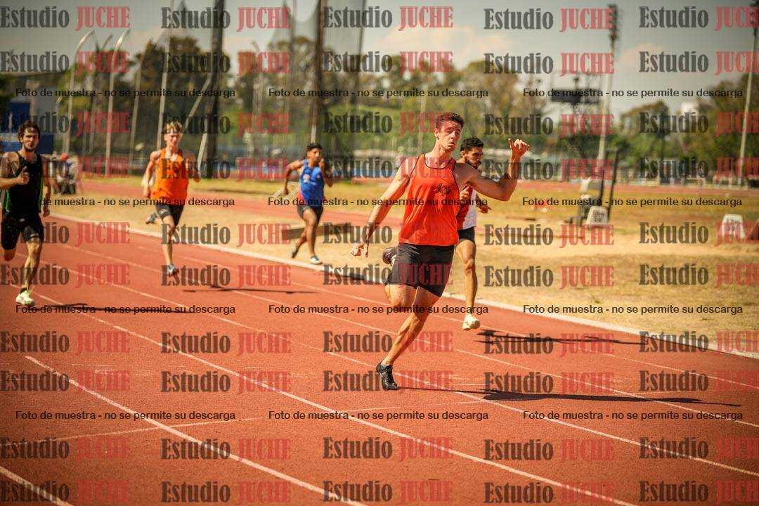 Fotos de los 200 m llanos de varones