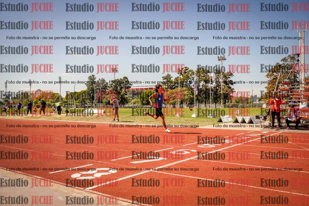 Fotos de los 400 m llanos de varones