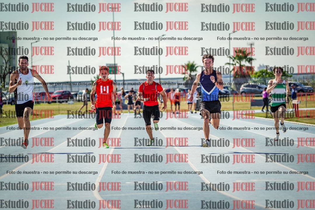 Fotos de los 100 m llanos de varones
