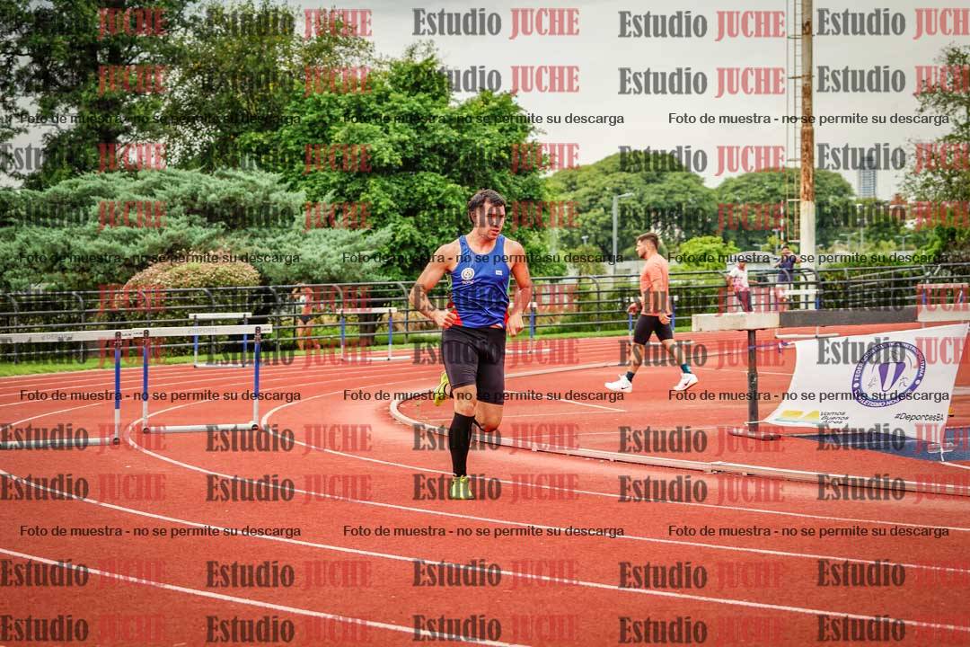 Fotos de los 400 m con vallas de varones