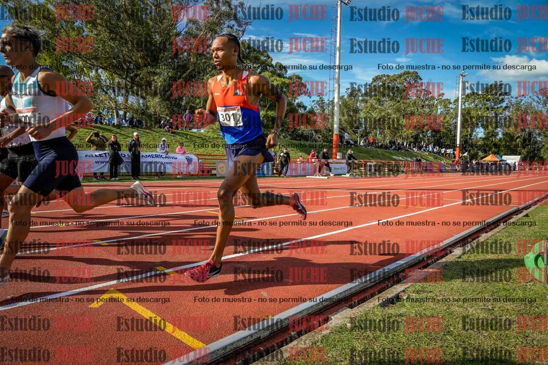 Fotos de los 3000 m con obstáculos de varones