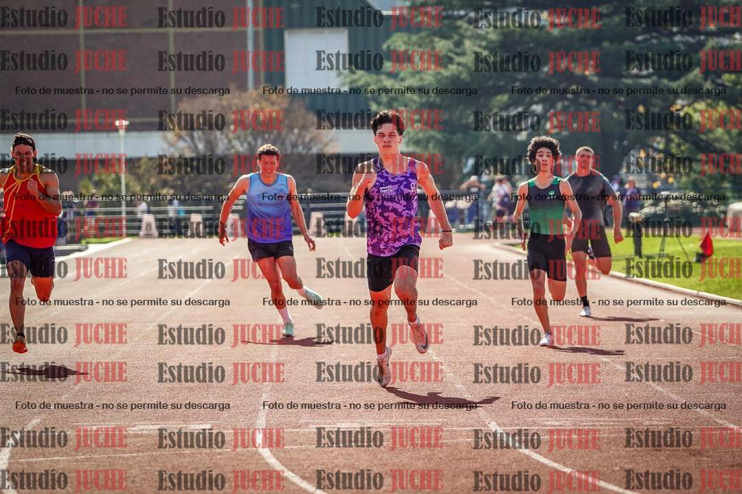 Fotos de los 200 m llanos de varones