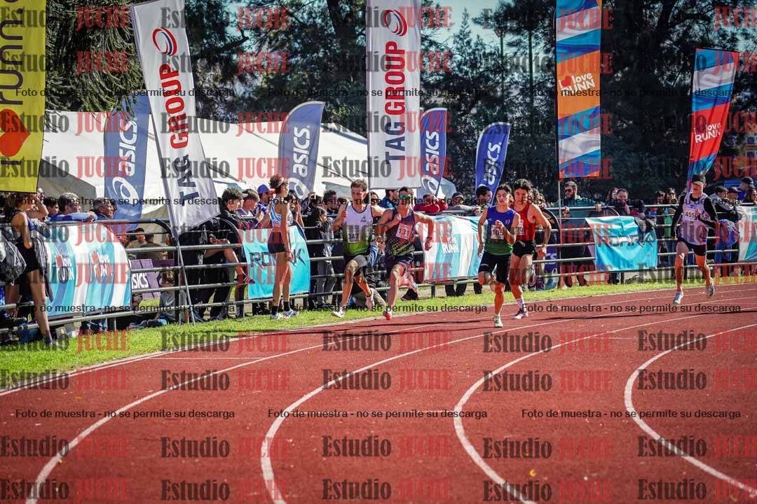 Fotos de los 800 m llanos de varones