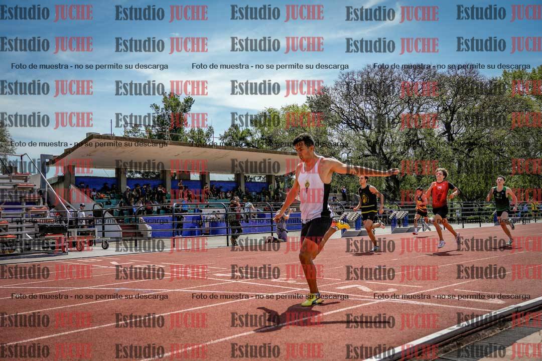 Fotos de los 400 m llanos de varones