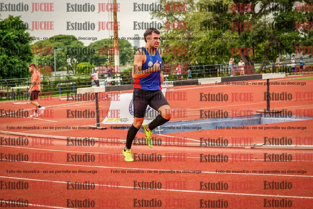 Fotos de los 400 m con vallas de varones