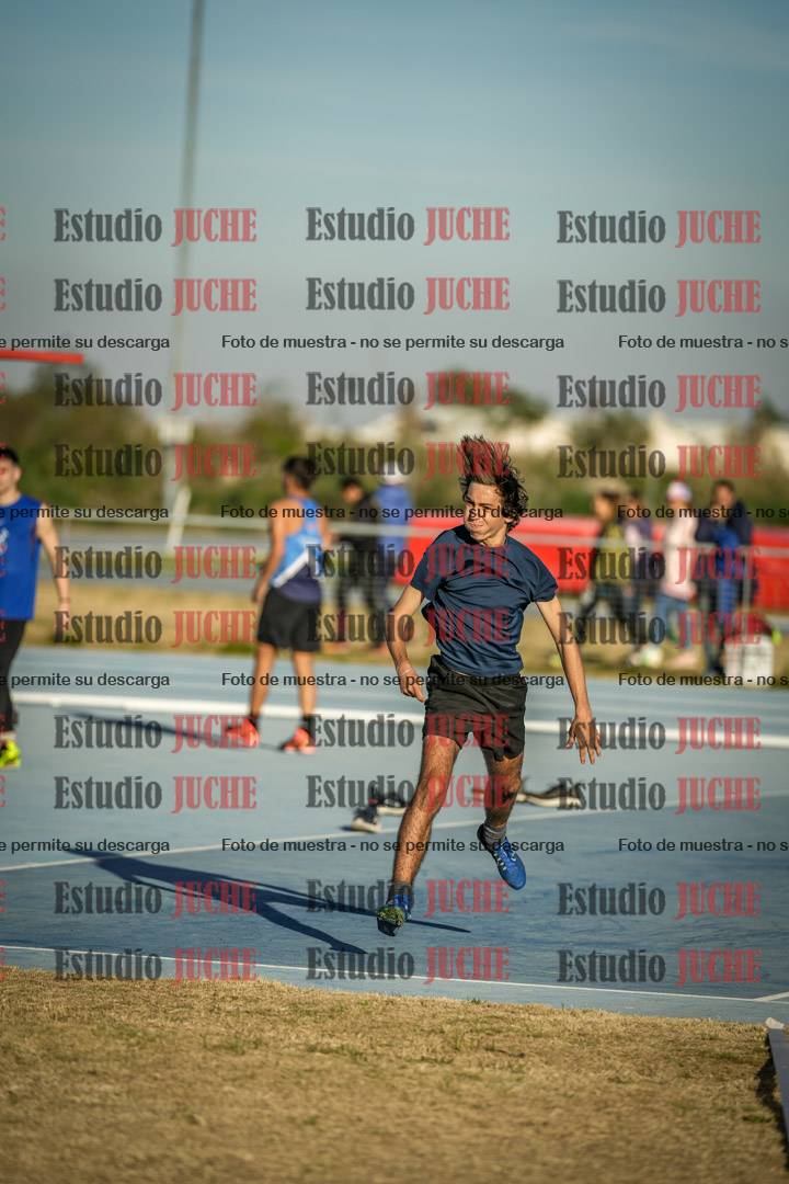 Fotos del lanzamiento de jabalina de varones