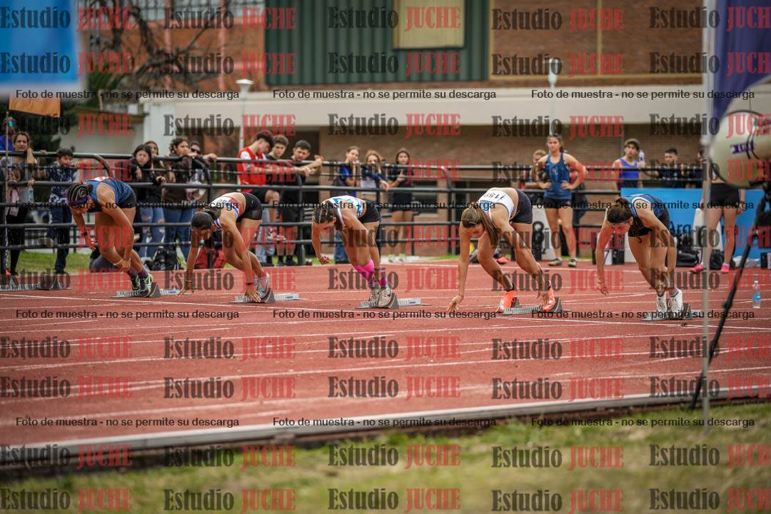Fotos de los 100 m con vallas de mujeres - heptatlón 1