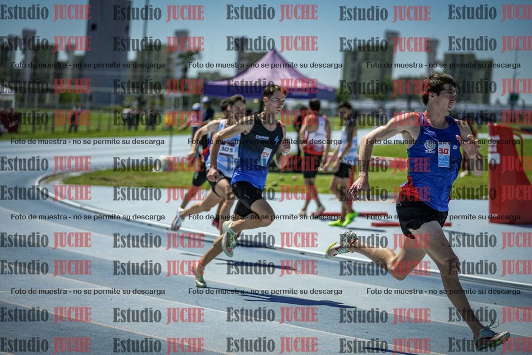 Fotos de los 800 m llanos de varones